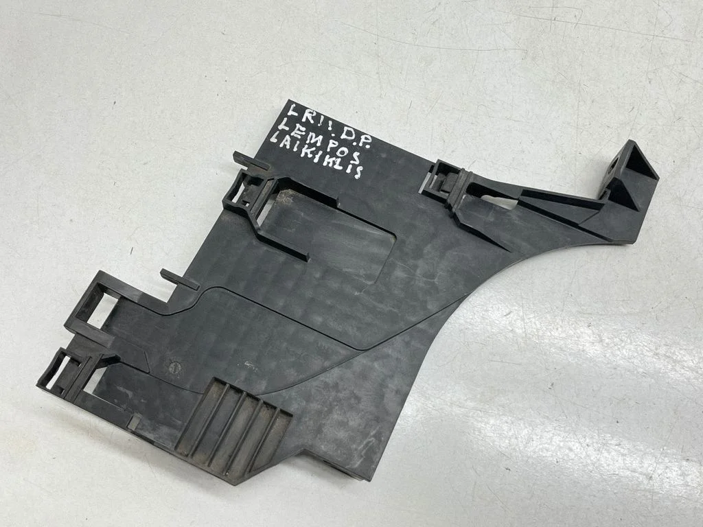 Headlight/headlamp mounting bracket VPCCFX13D084A