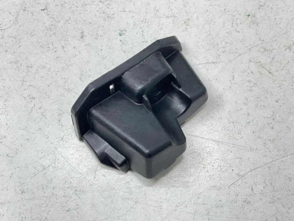 Headlight/headlamp mounting bracket 92158CV000
