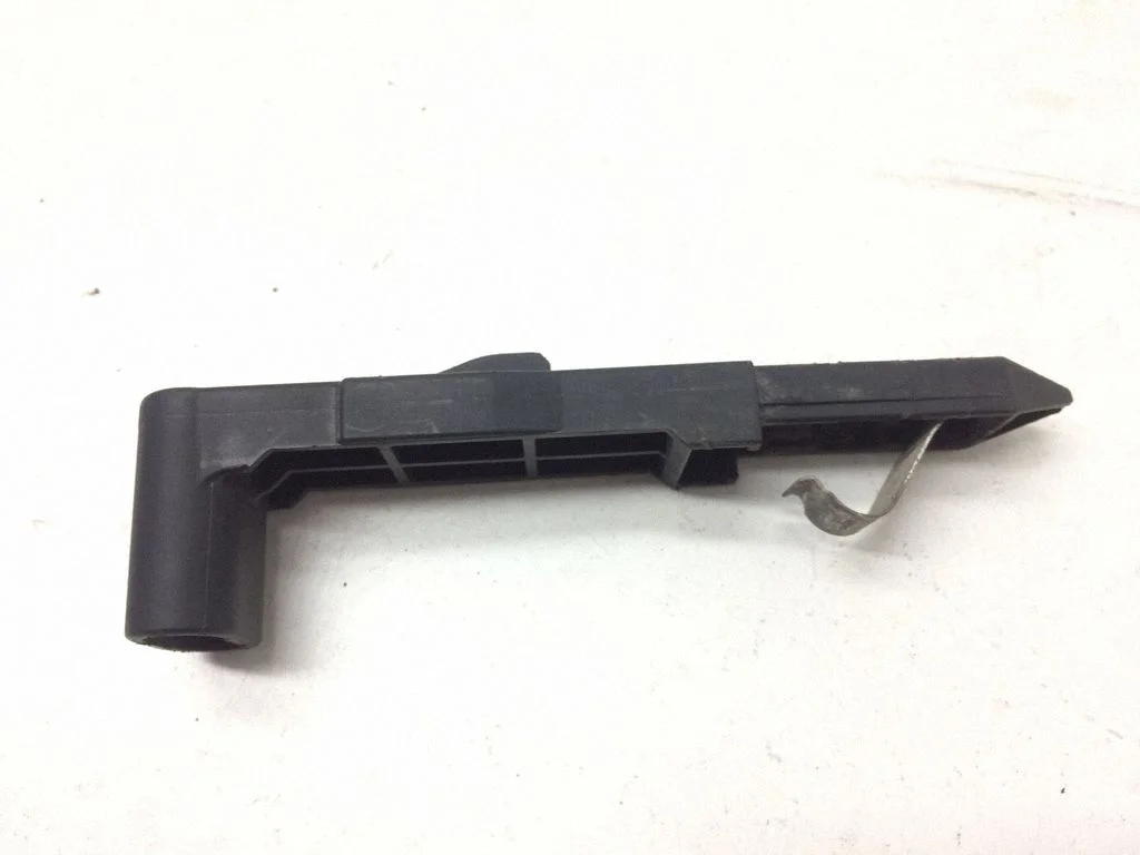 Esitule kinnitusklamber – Volvo XC60 (2009-2013)