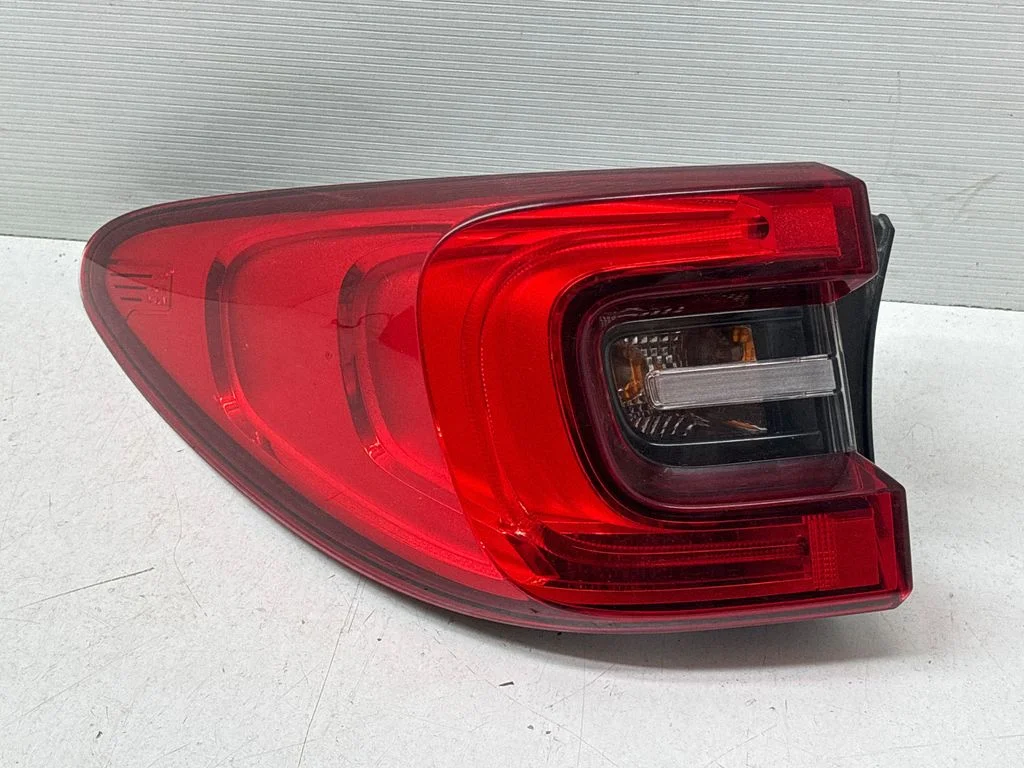 Rear/tail lights 265552478R