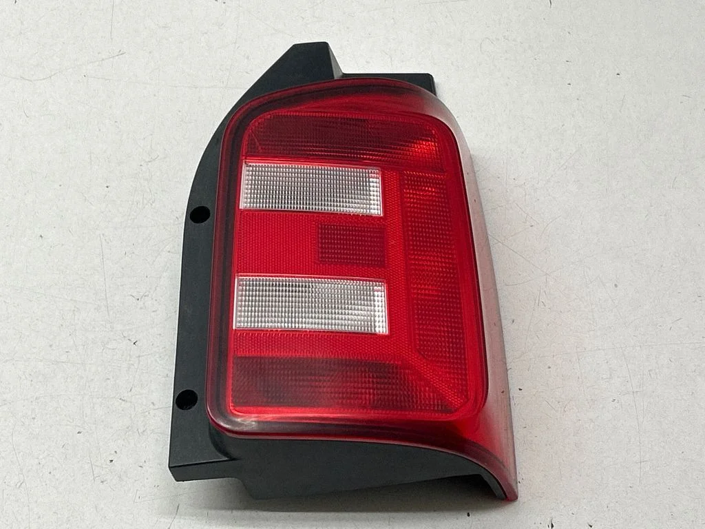 Tagatuli keres 7E0945096T