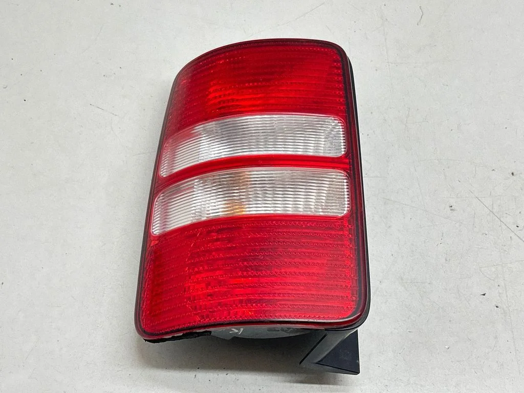 Rear/tail lights 2K5945257