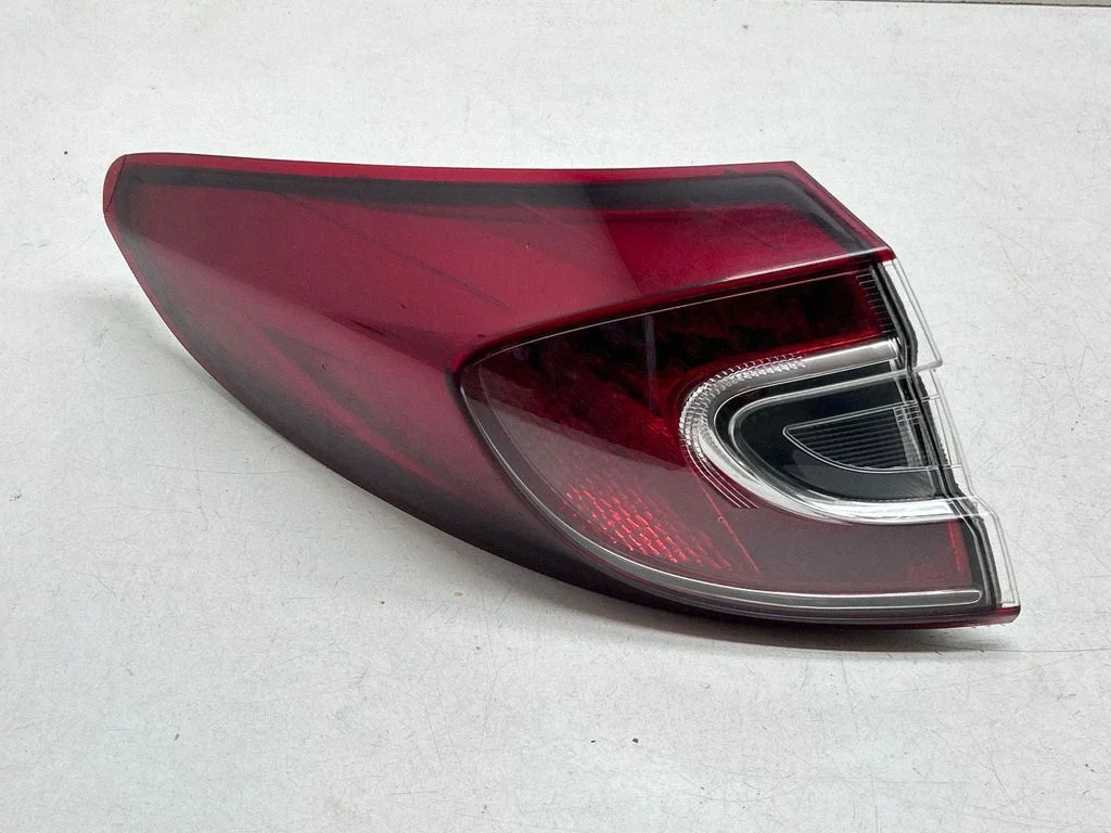 Rear/tail lights 265550010R