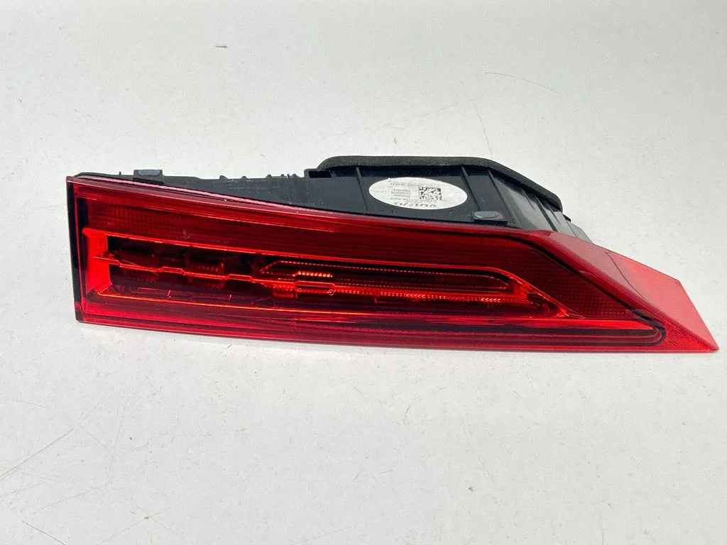 Lampa tylna w klapie – Volvo XC60 (2017-)