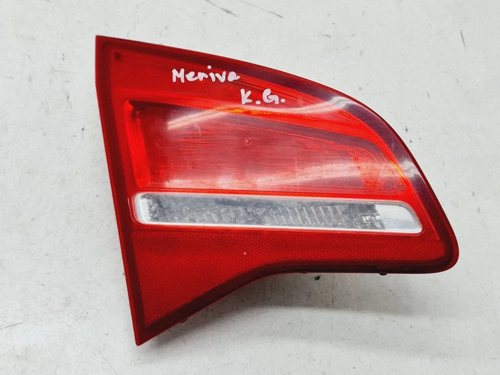 Tailgate rear/tail lights – Opel Meriva B (2010-2016)