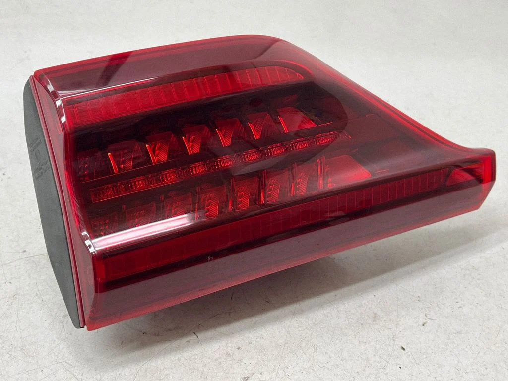 Lampa tylna w klapie R660RR05