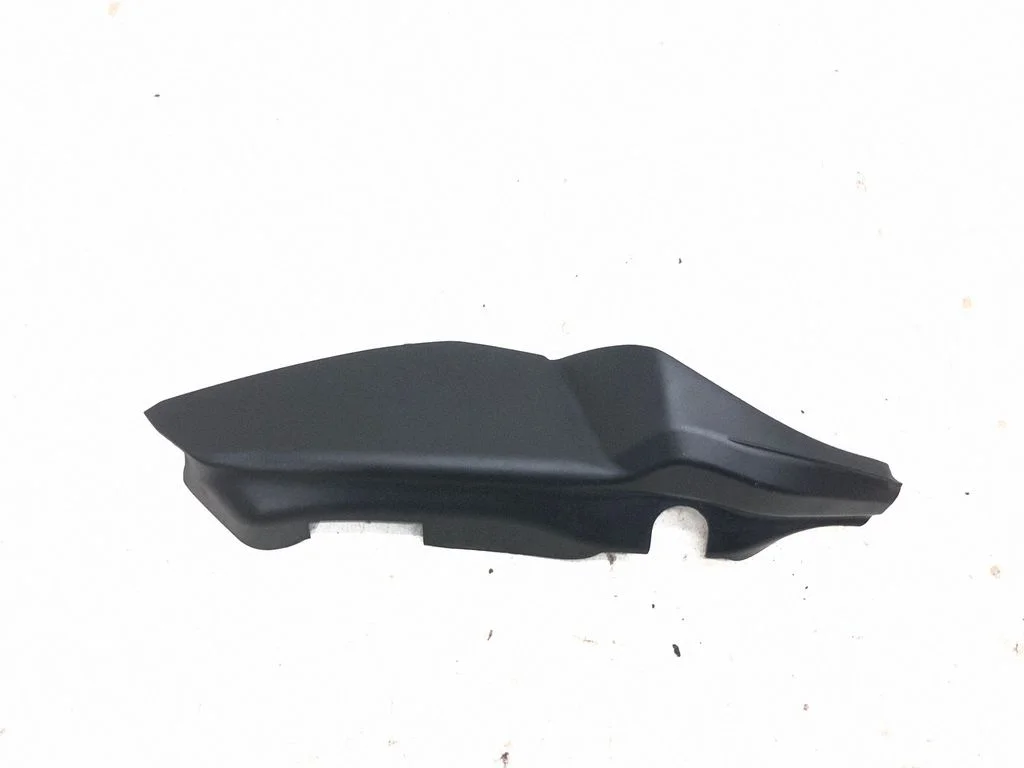 Rear/tail light trim molding – Subaru Outback (2009-2014)