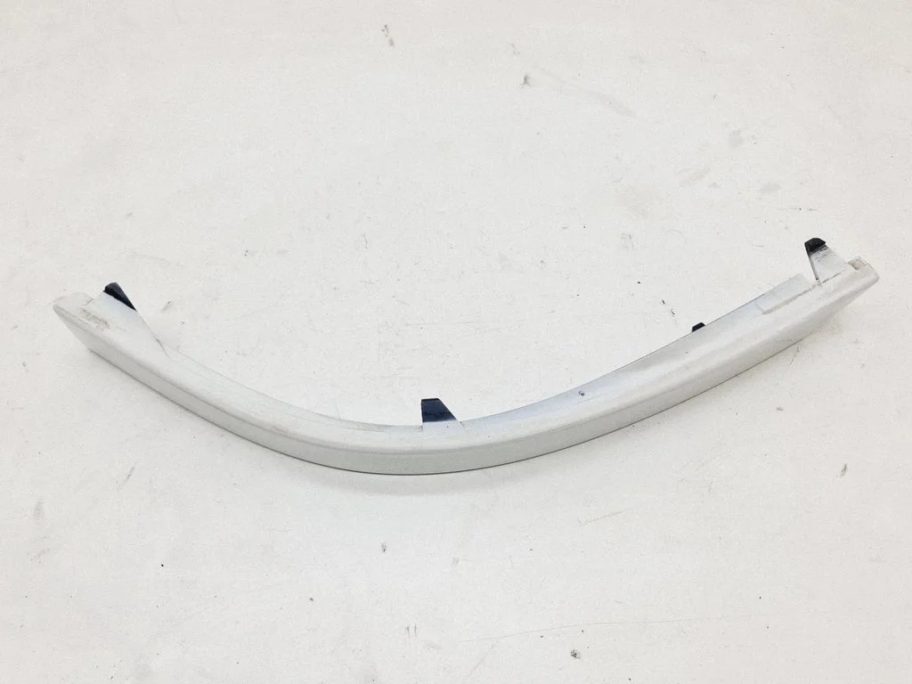 Rear/tail light trim molding 51127155446