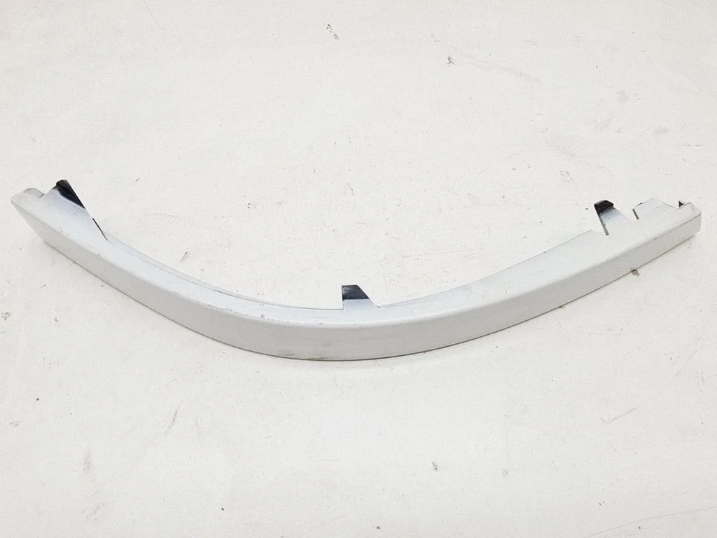 Rear/tail light trim molding 51127155445