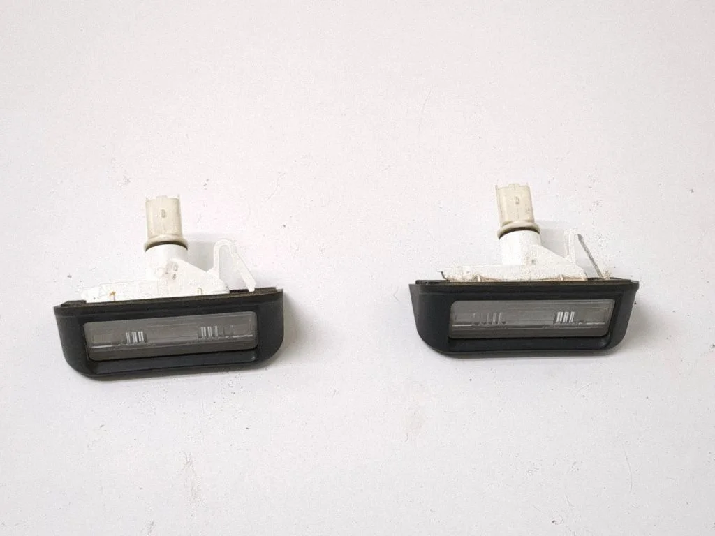 Number plate light