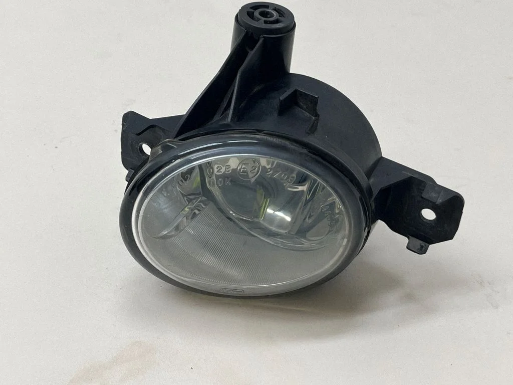 Front fog light 89210517
