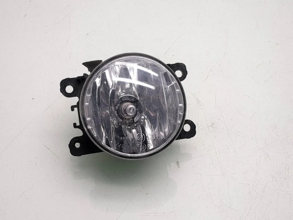 Front fog light 261500097R