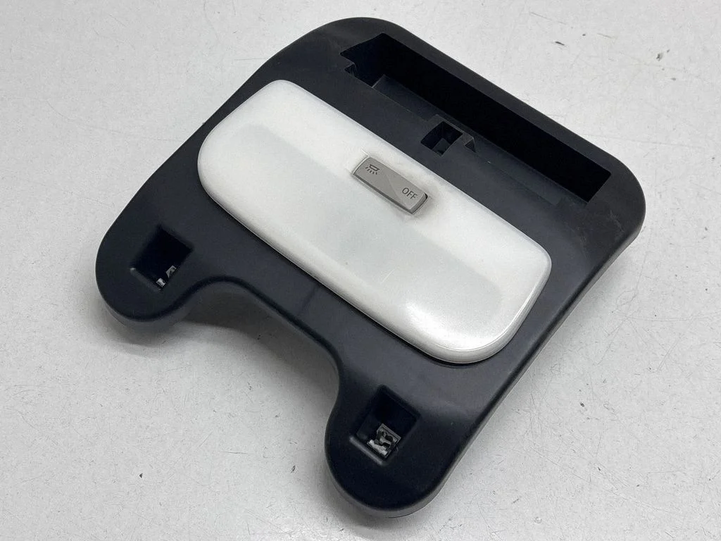 Rear seat light 739823397R – Renault Captur (2013-2020)