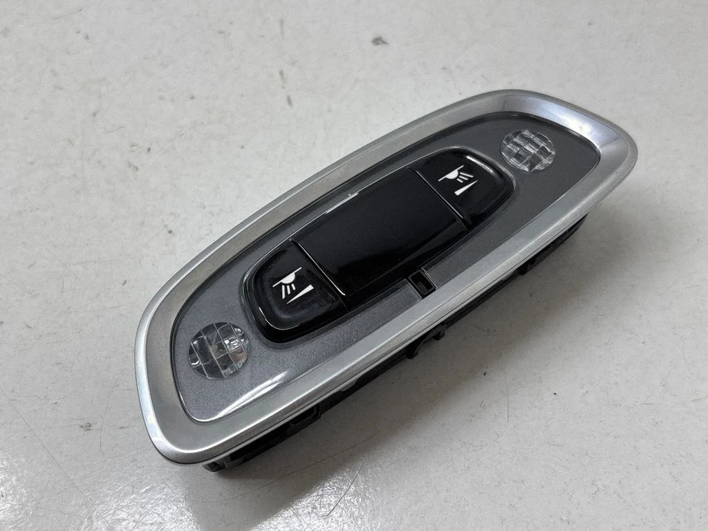 Rear seat light 31457642