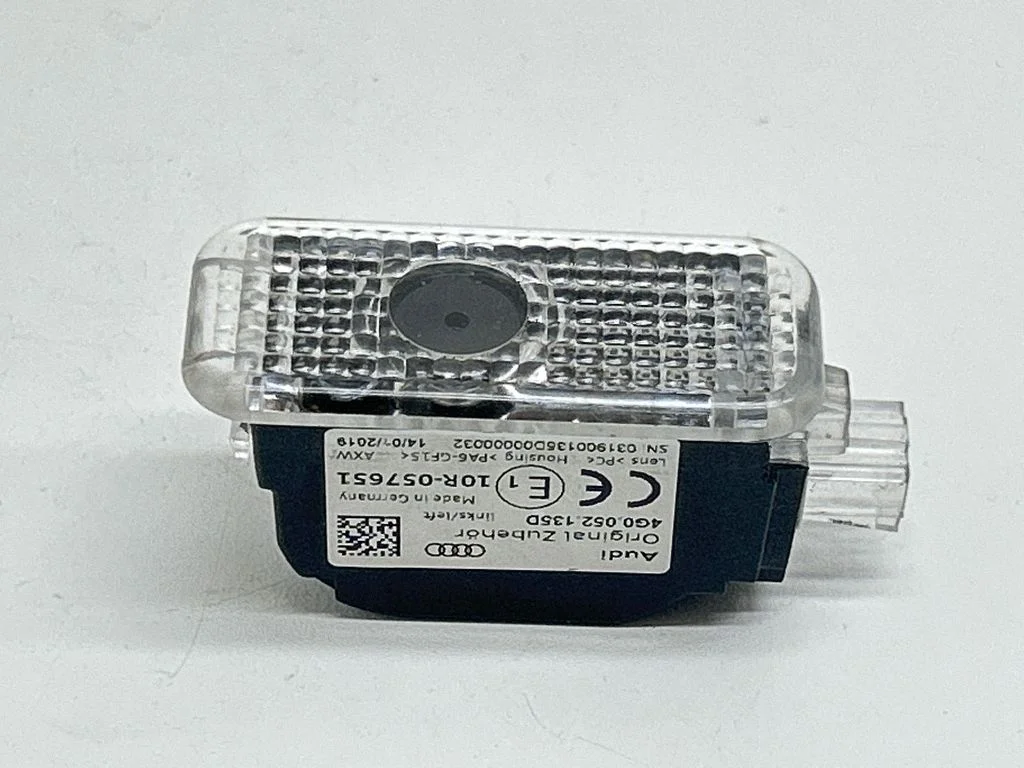 Front seat light 4G0052135D