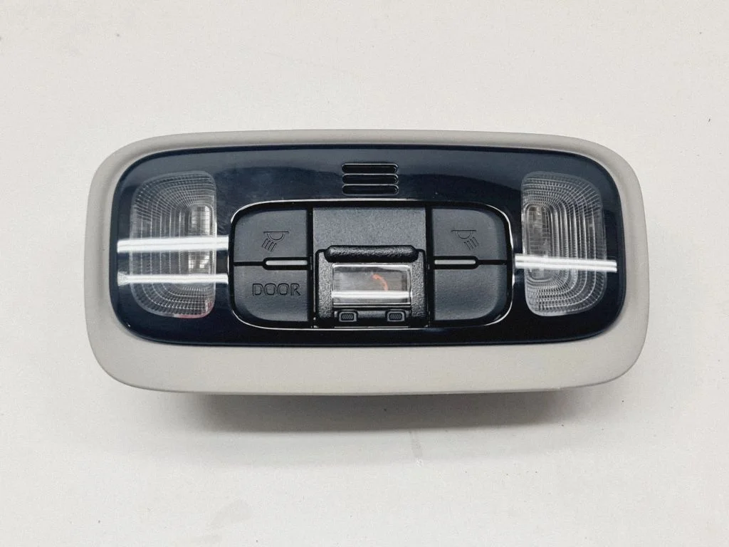 Front seat light 81260K0100BO