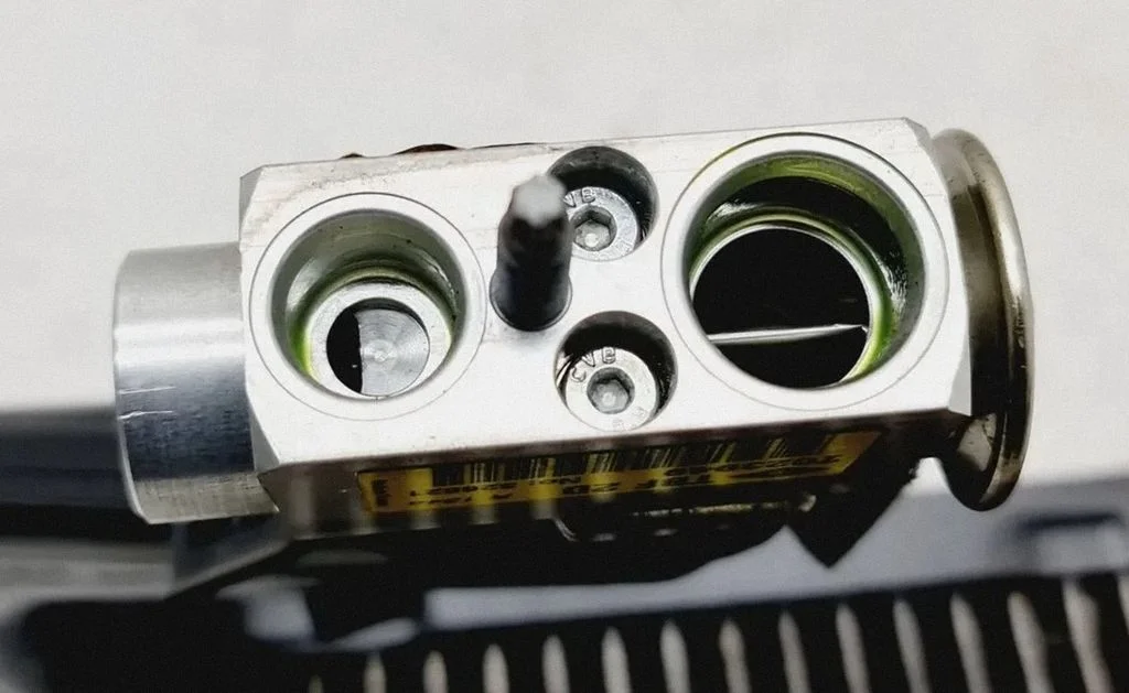 Air conditioning (A/C) expansion valve 31291817