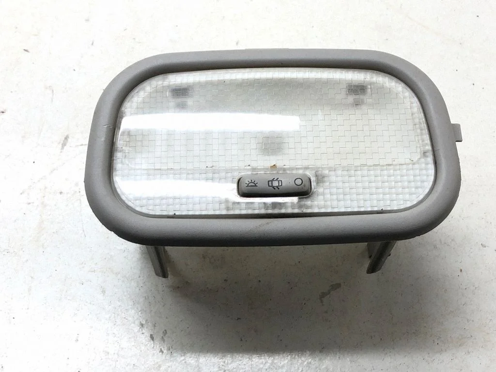 Boot/trunk interior light 9681371977
