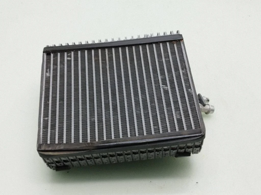 Kliimaseadme radiaator (salongis) 7H2820101E
