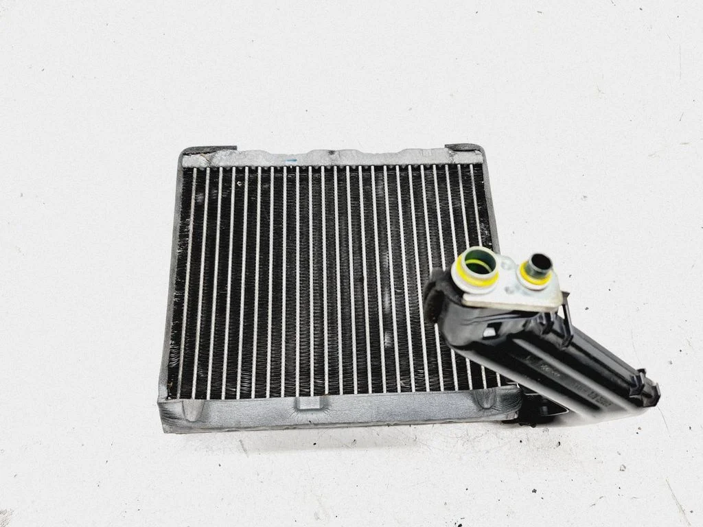 Air conditioning (A/C) radiator (interior) W5918004