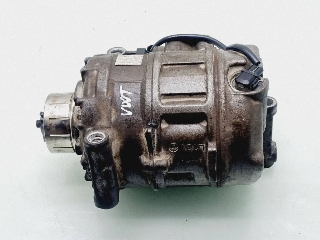Air conditioning (A/C) compressor (pump) 7L6820803Q