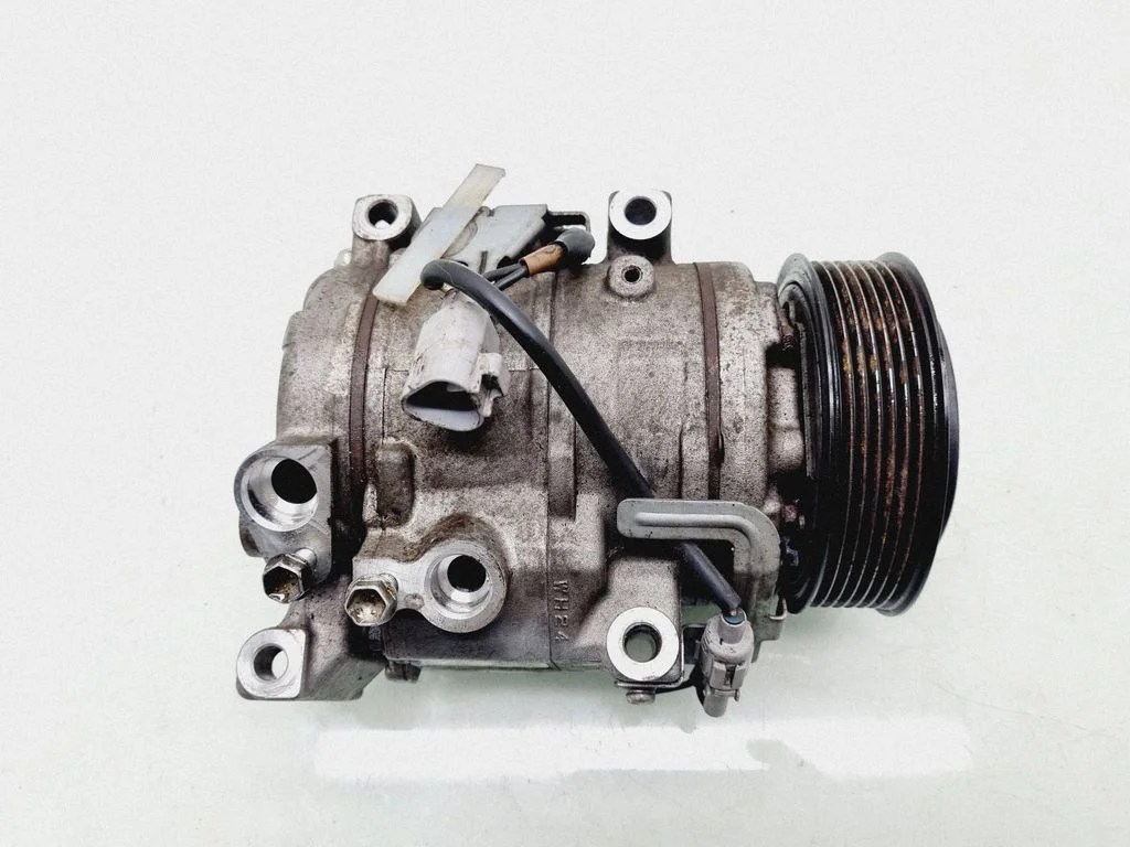 Air conditioning (A/C) compressor (pump) – Toyota Land Cruiser (J150) (2009-)