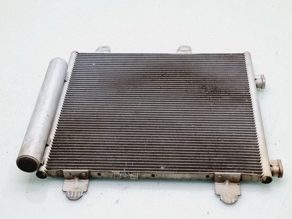 Gaisa kondicioniera dzesēšanas radiators (kondensators) 88450YV020