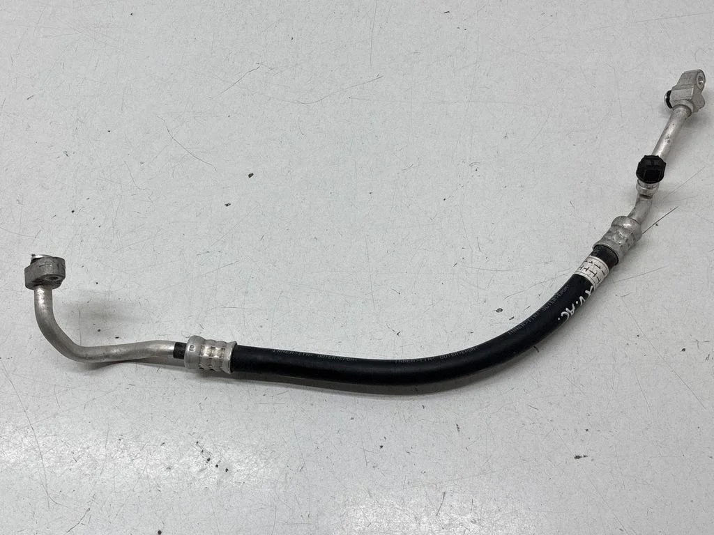 Air conditioning (A/C) pipe/hose