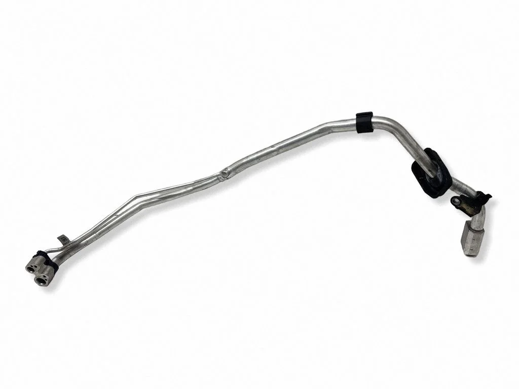 Przewody klimatyzacji 8W0816738