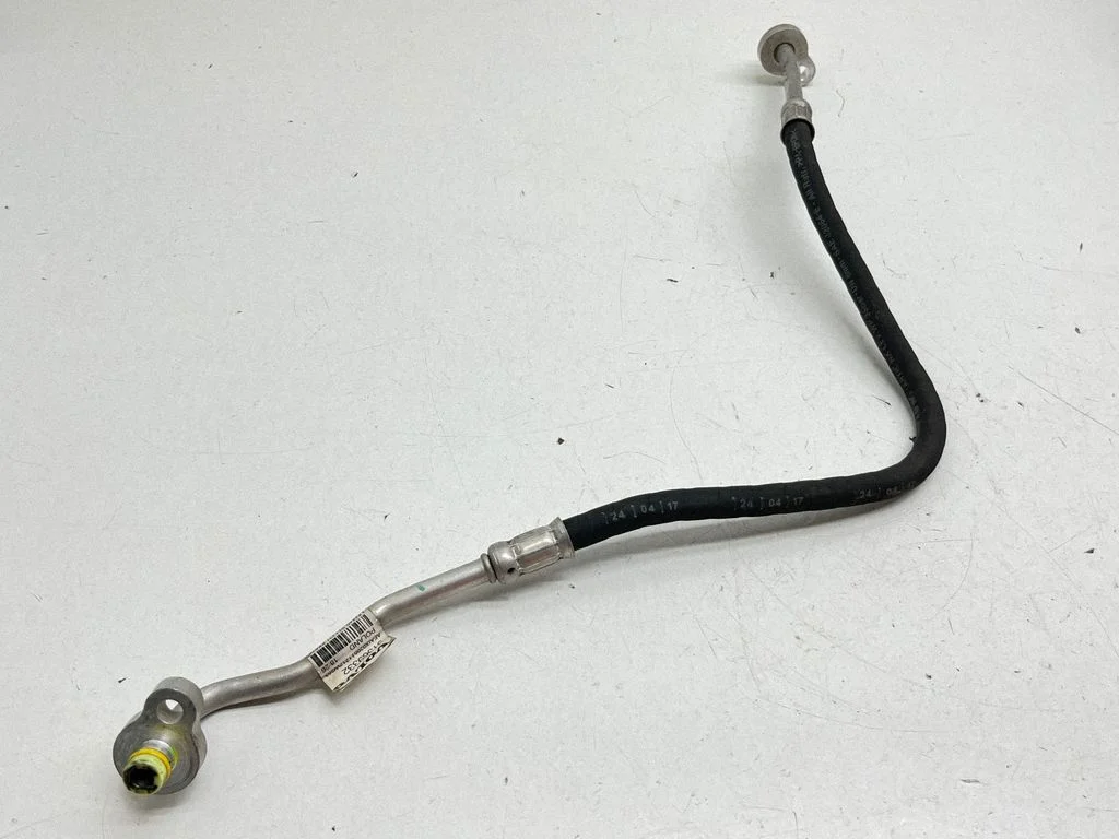 Air conditioning (A/C) pipe/hose 31369332