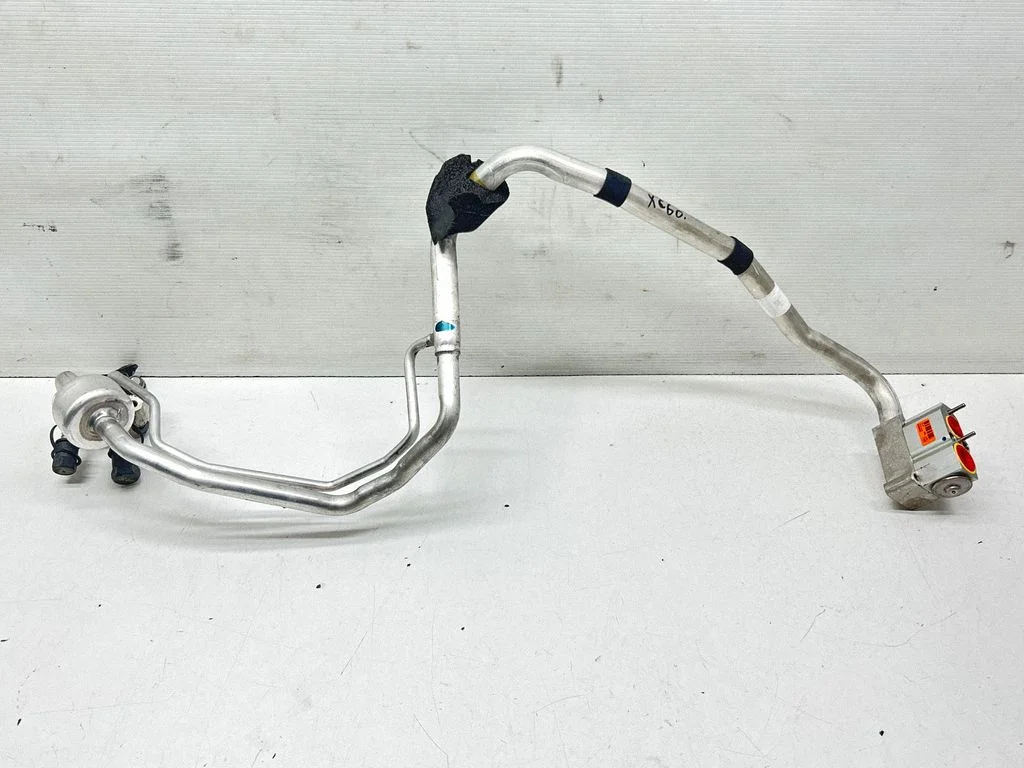 Air conditioning (A/C) pipe/hose 31497909