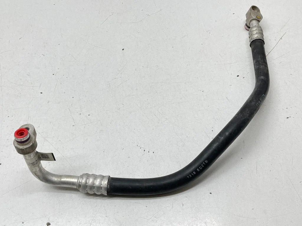Air conditioning (A/C) pipe/hose 7P5820738B