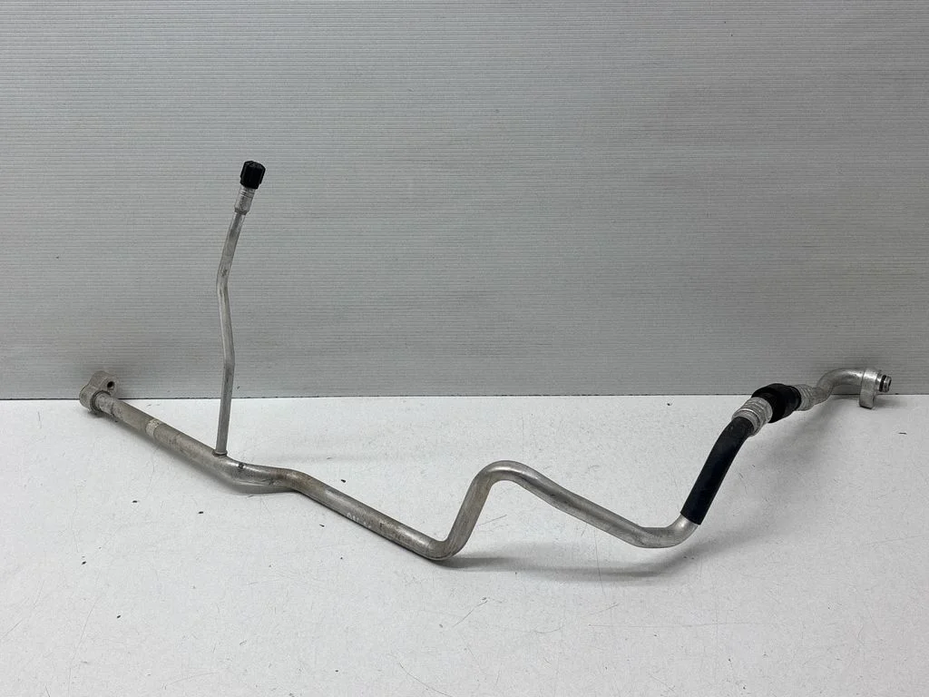 Air conditioning (A/C) pipe/hose