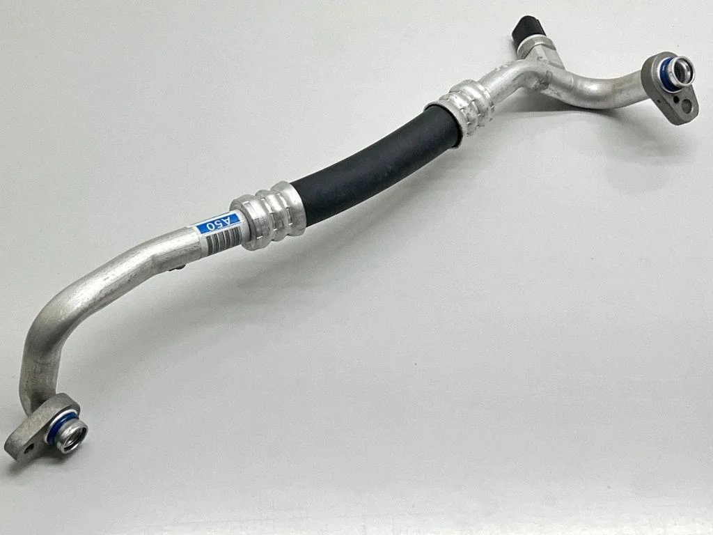 Air conditioning (A/C) pipe/hose 97763CV050