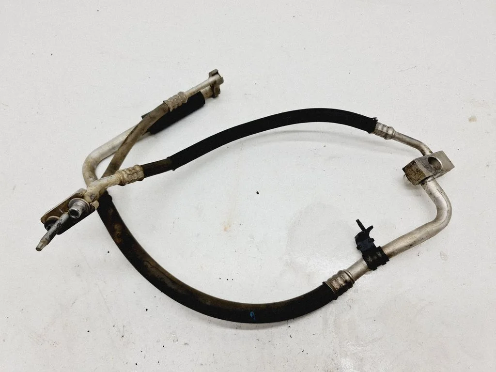 Air conditioning (A/C) pipe/hose 13265840