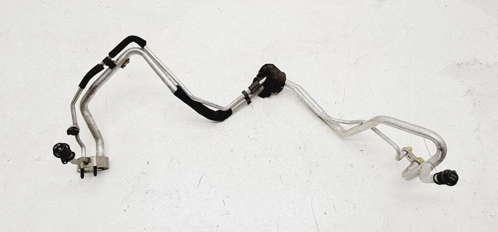 Air conditioning (A/C) pipe/hose 31369444