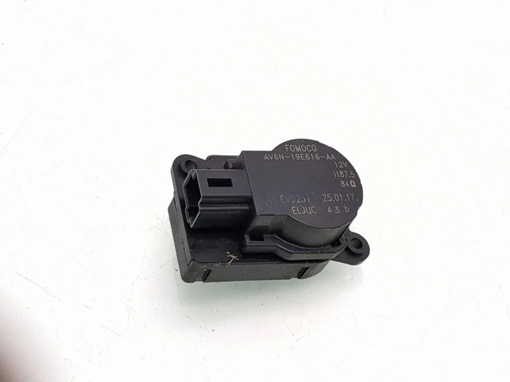 Air flap motor/actuator AV6N19E616AA