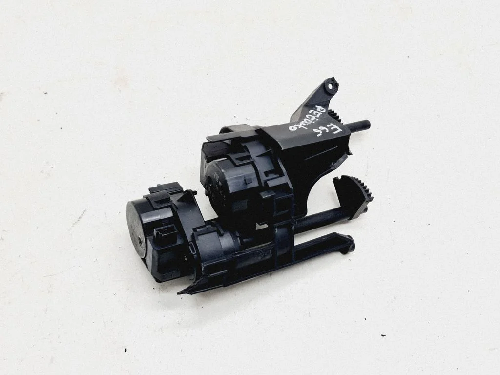 Air flap motor/actuator 6935081