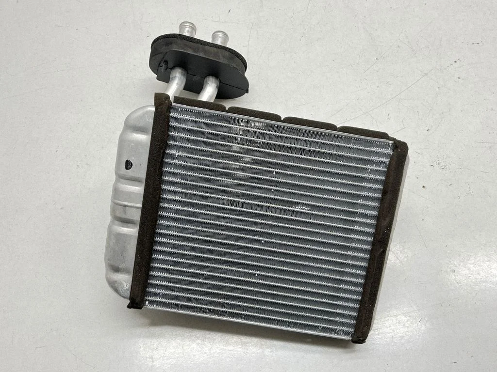 Heater blower radiator 7H1819121
