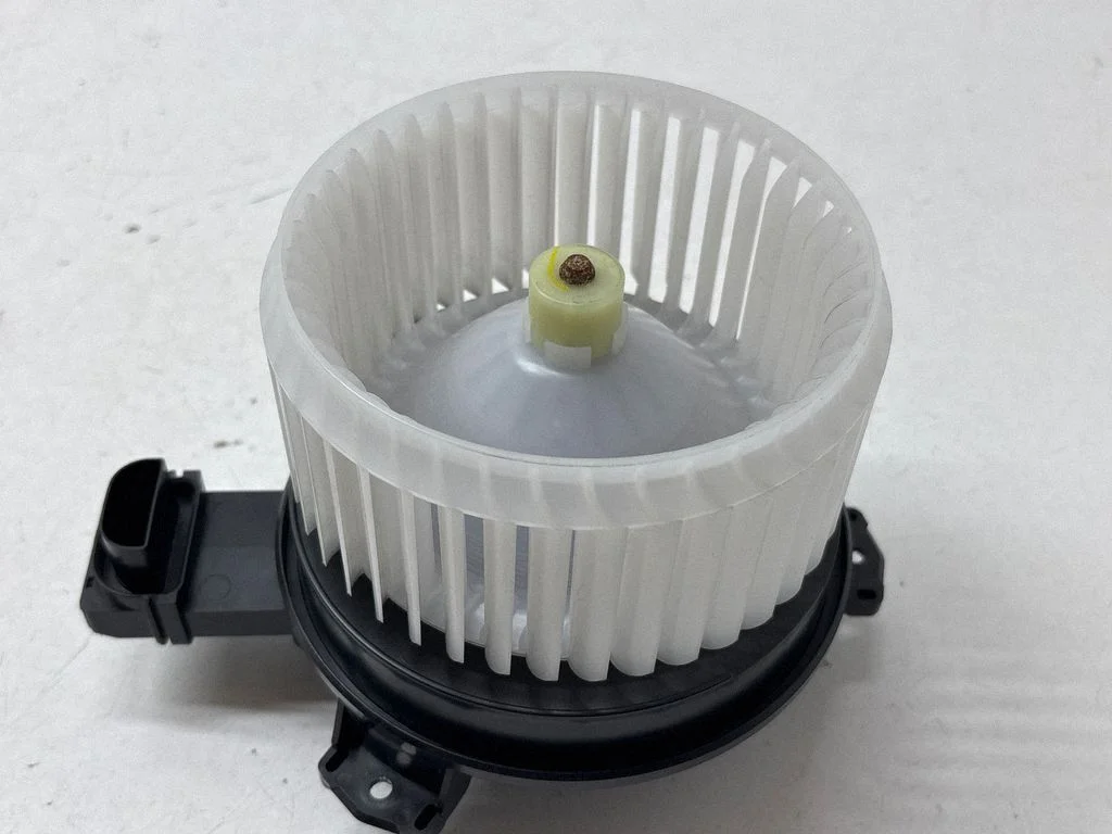 Heater fan/blower 72130AN030