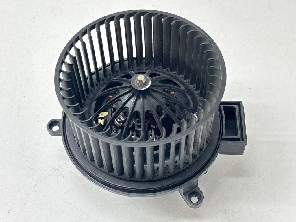 Heater fan/blower 05183147AC
