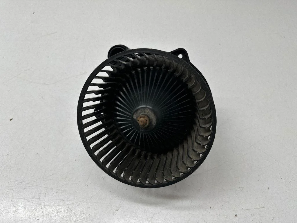 Salongipuhur F00S3B2447