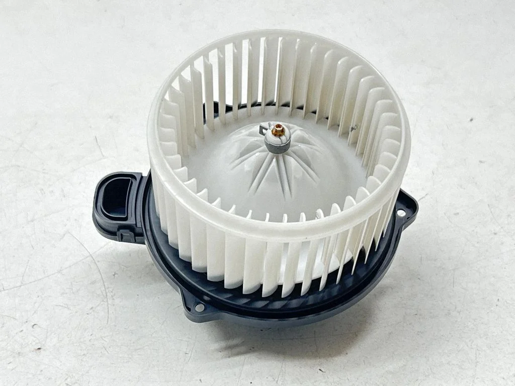 Heater fan/blower 97113-AT900