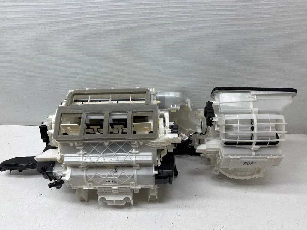 Interior heater climate box assembly 72127FN030