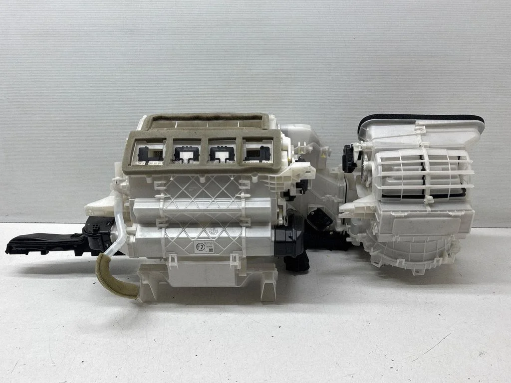 Interior heater climate box assembly 72100FL840