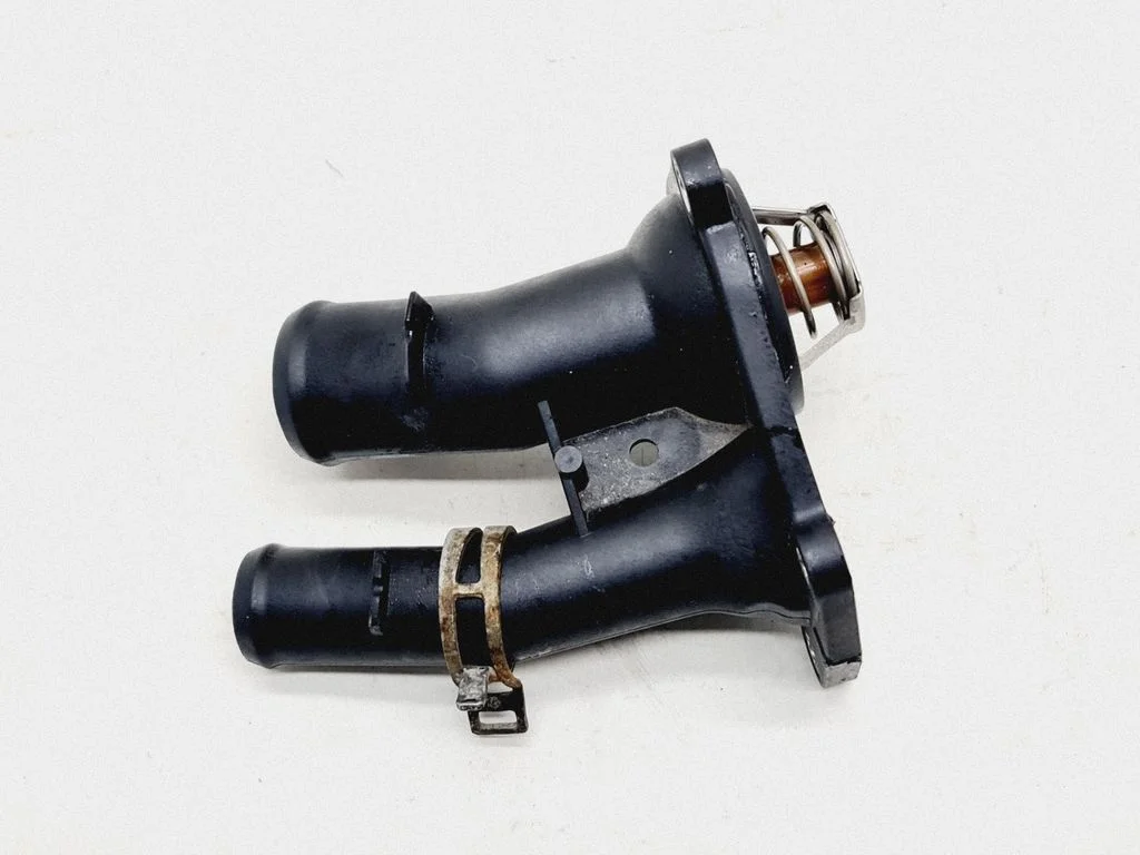 Thermostat/thermostat housing – Ford Fusion (2006-2012)
