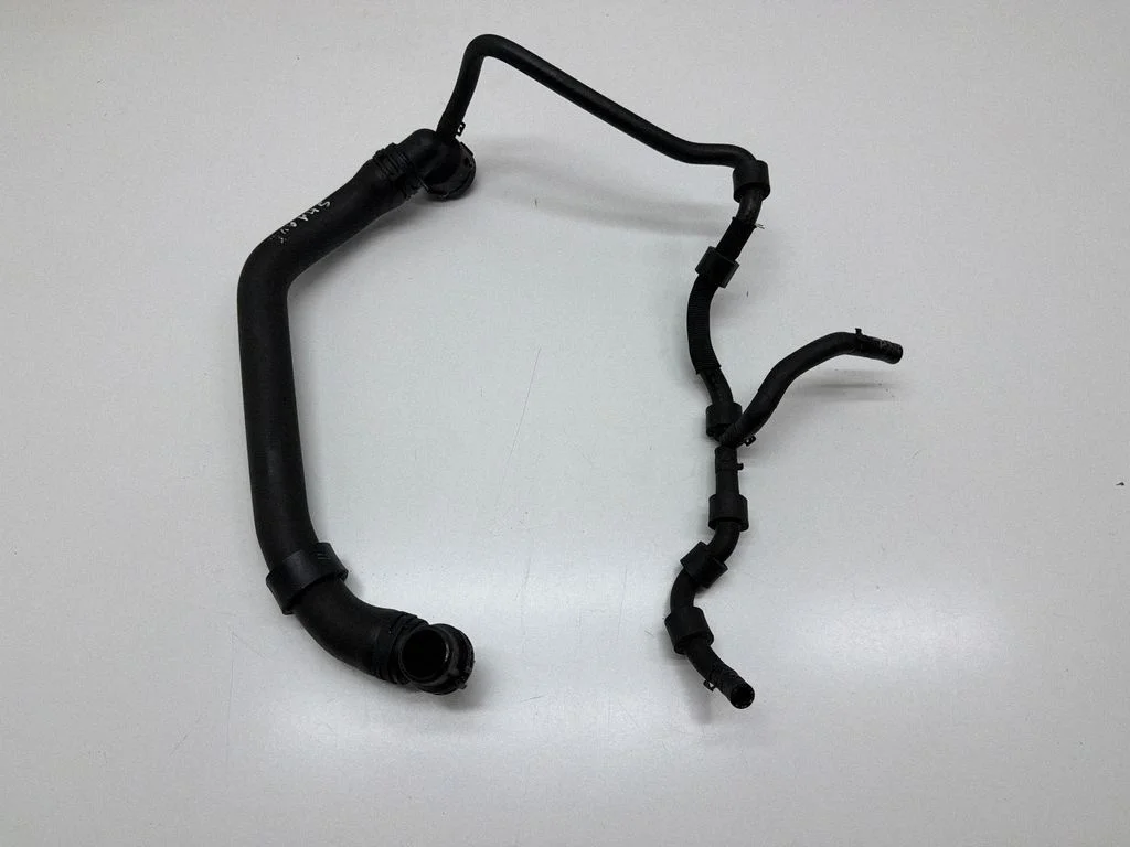 Engine coolant pipe/hose 7N0122291E