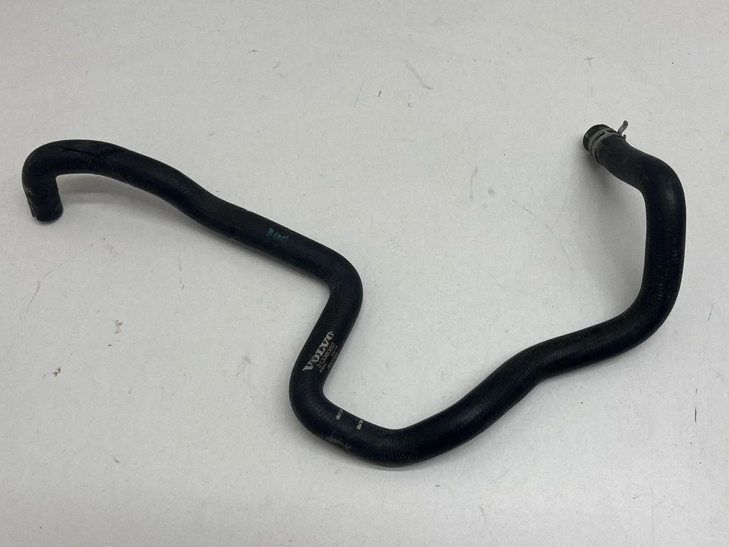 Engine coolant pipe/hose – Volvo S60 (2018-)