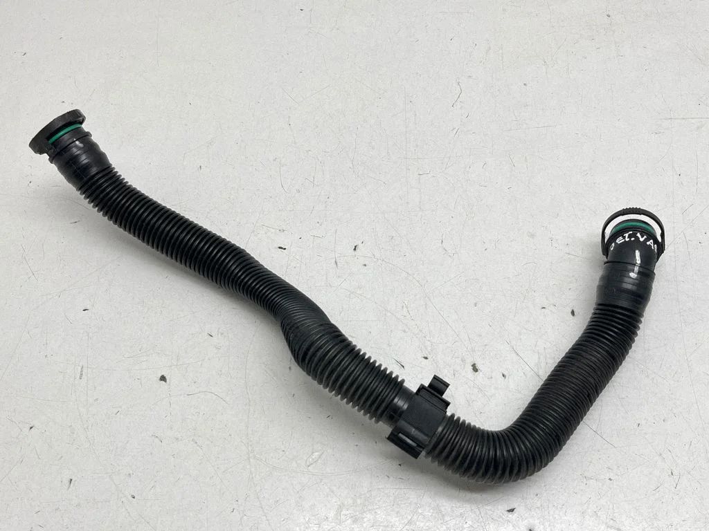 Engine coolant pipe/hose 3047613