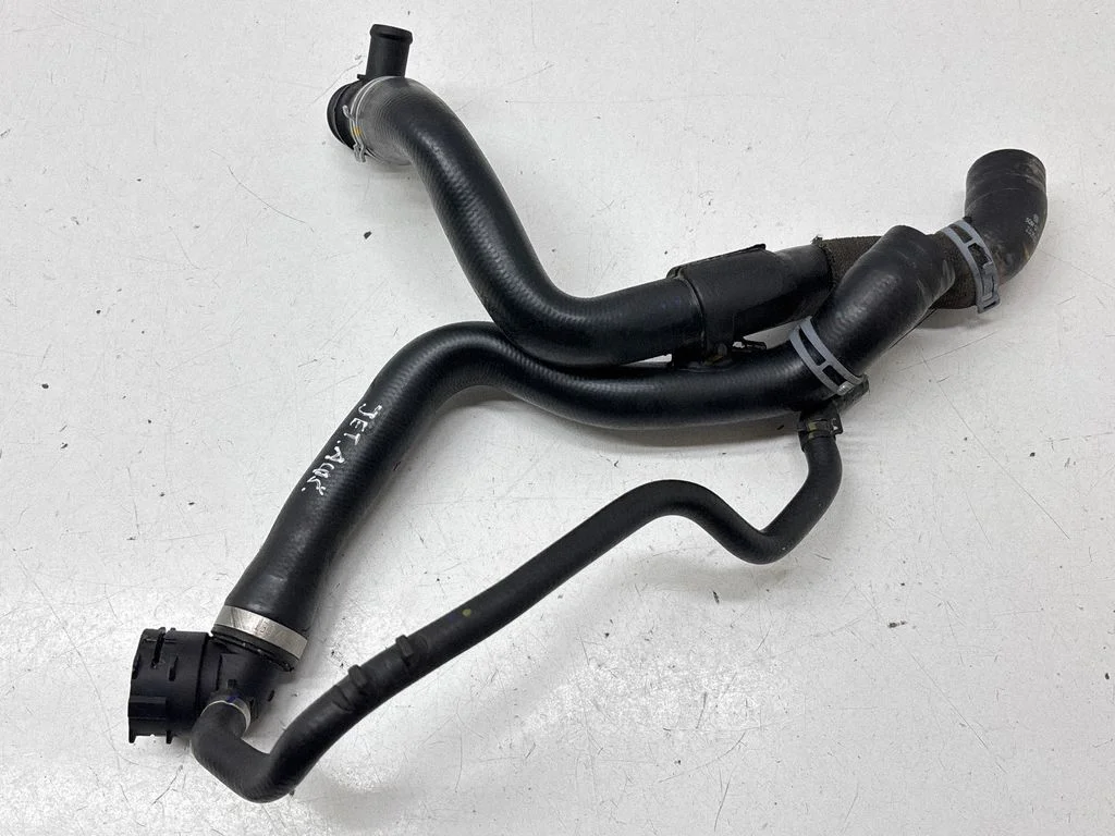 Engine coolant pipe/hose 5QM12104